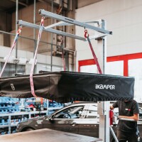 Montaje de tenda da tetto en vehículo propio