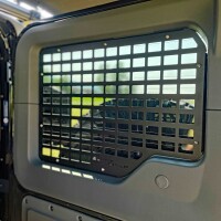 M.O.L.L.E. interior, trasero