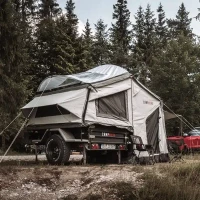 Telo di copertura / Tetto tropicale per rimorchio tenda