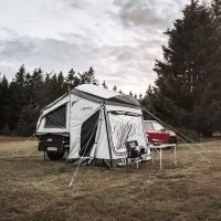 Telo di copertura / Tetto tropicale per rimorchio tenda
