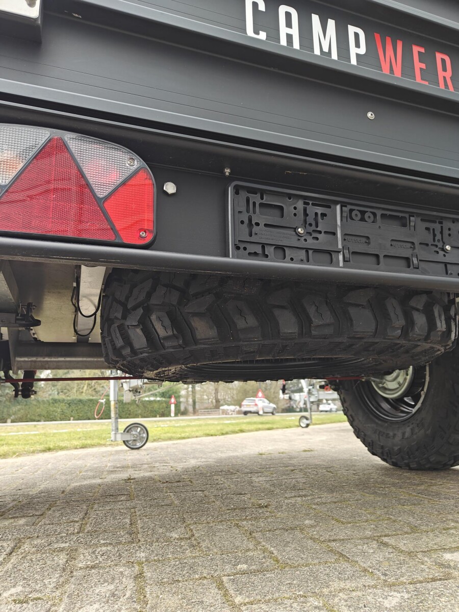 Ruota di scorta per Offroader + Supporto