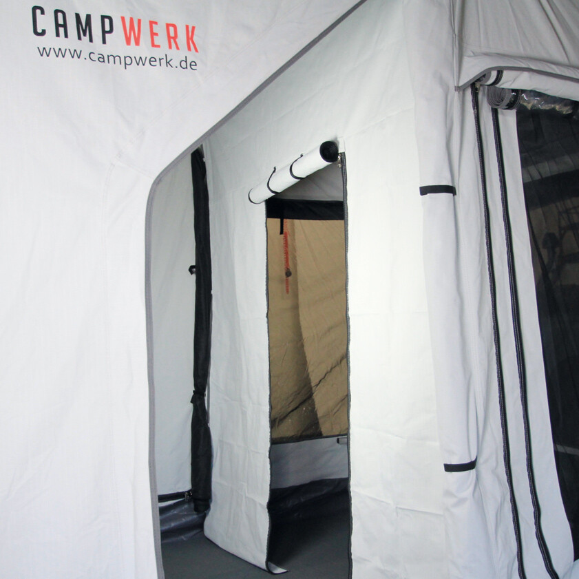 Separador de espacios para el área de vivienda de...