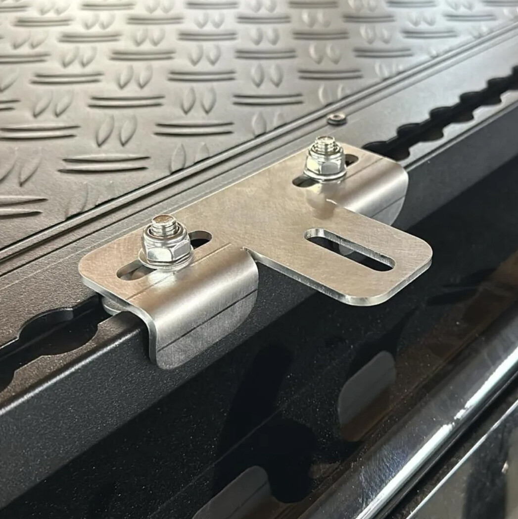 Adattatore per tenda da tetto Black Sheep Ineos Grenadier per piattaforma tetto